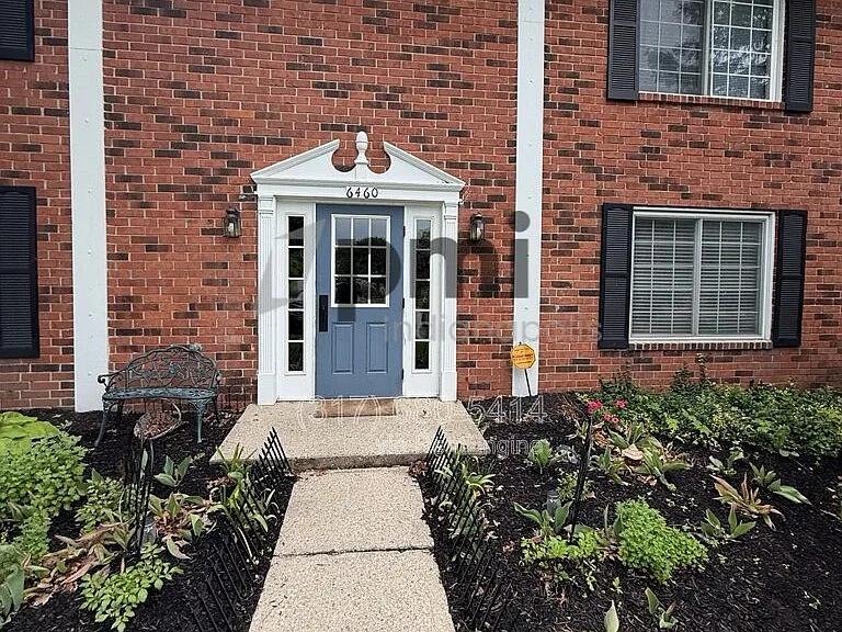 6460 Park Central Way — Photo 2