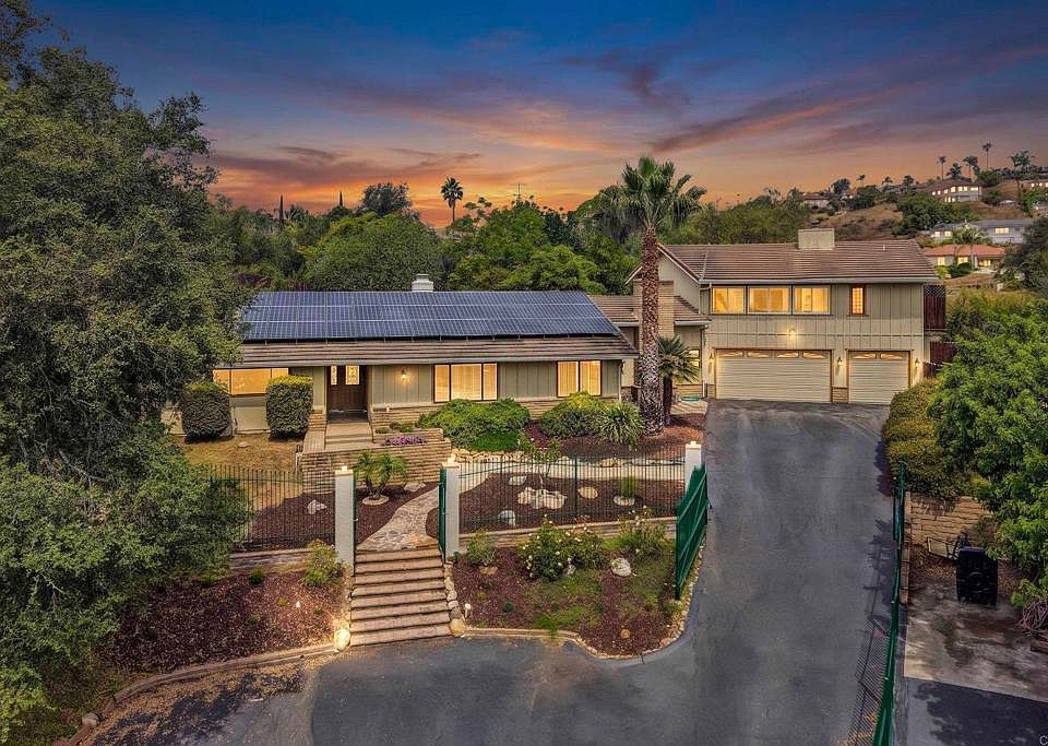 1st image of 3056 Overhill Dr
