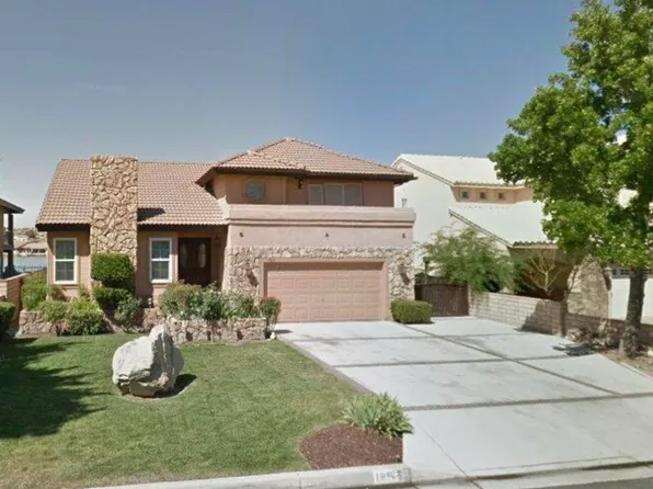 18125 Harbor Dr, Victorville, CA 92395