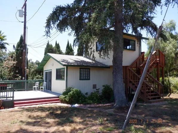 2823 Foothill Dr #2, Vista, CA 92084