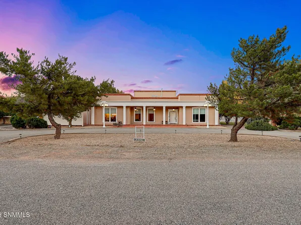 3820 Paradise Ln, Las Cruces, NM 88007