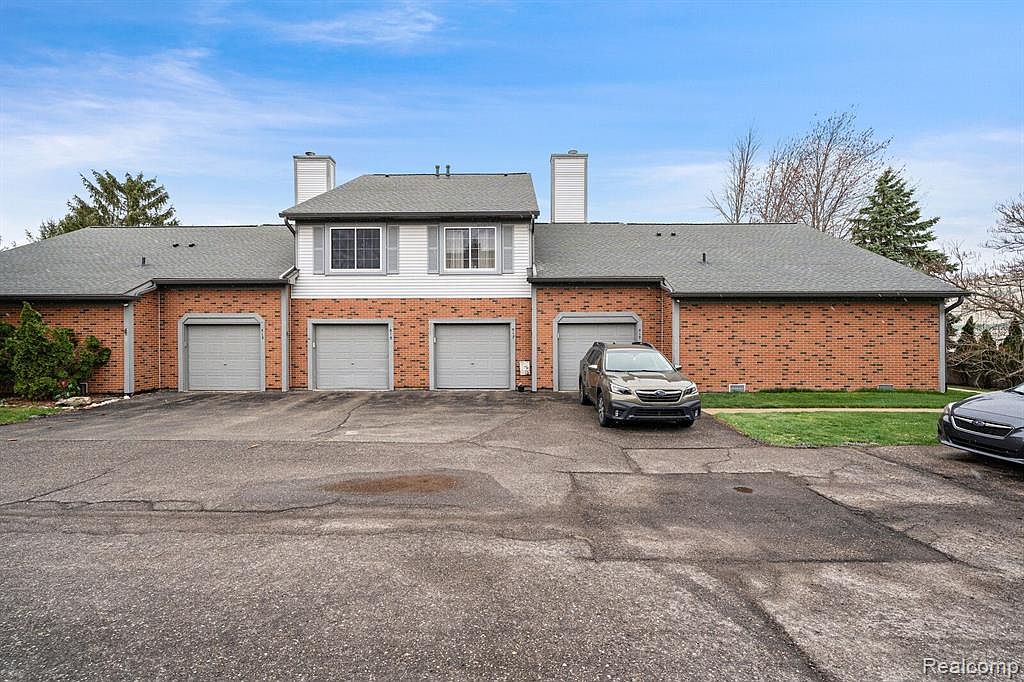 519 Winwood Cir, Walled Lake, MI 48390 Zillow