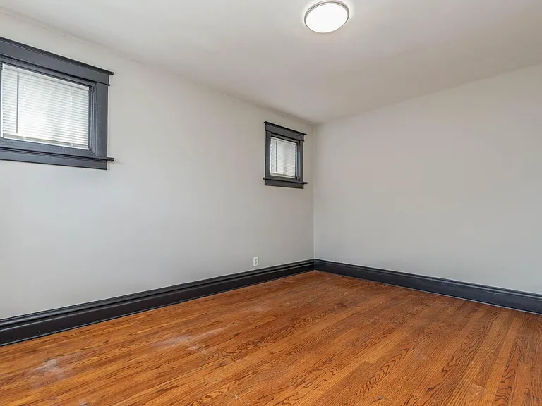 4216 Neosho St #1W — Photo 3