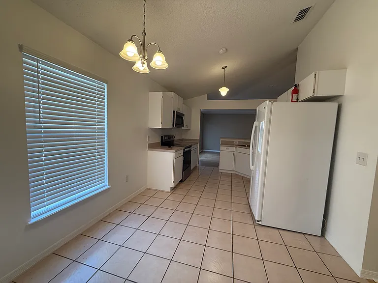 1574 Stefan Cole Ln — Photo 6