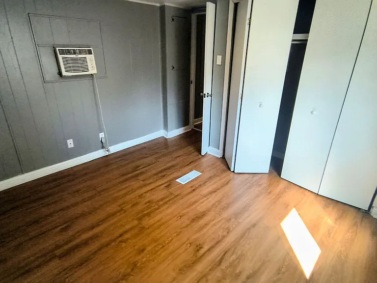 570 Oak Ave — Photo 4