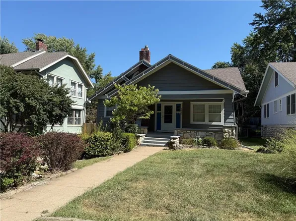 5537 Holmes St, Kansas City, MO 64110