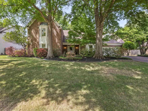 8106 Meadow Glen Dr, Germantown, TN 38138