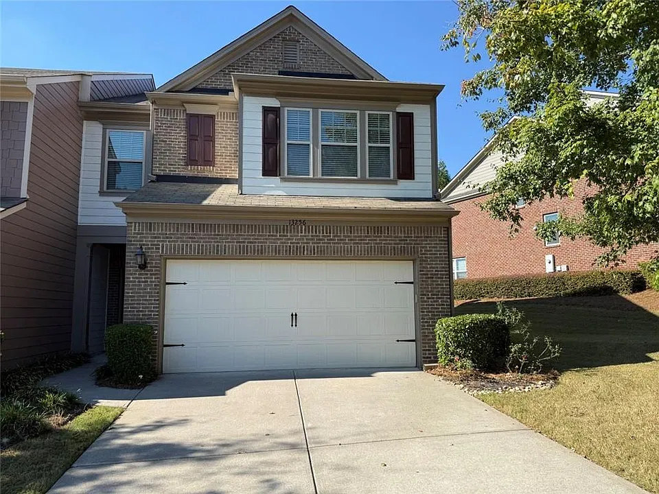 13256 Warrensville Cv