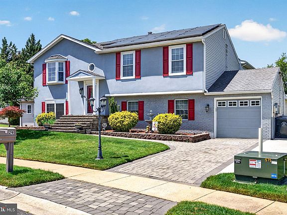 2nd image of 29 Brookstone Dr