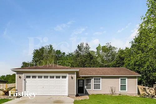 1598 Twin Oak Dr Photo 1