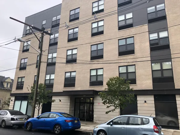 429 Bergen Avenue image 19 of 31