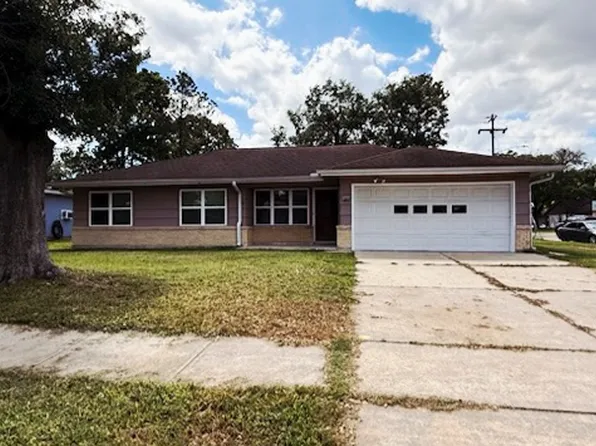 8702 Bob White Dr, Houston, TX 77074
