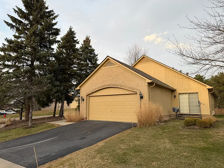 6337 Celeste Rd #51 — Photo 34