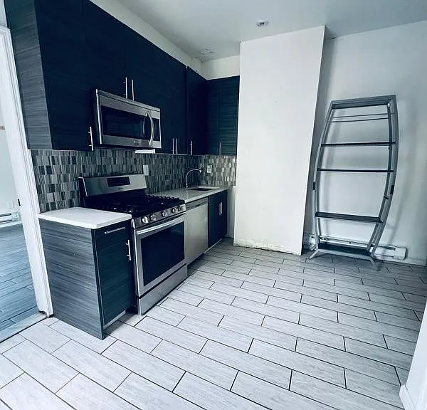 6245 Kennedy Blvd #2 — Photo 1