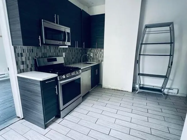 6245 Kennedy Blvd APT 2, North Bergen, NJ 07047