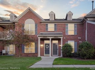 29712 Heritage Pkwy, Warren, MI 48092