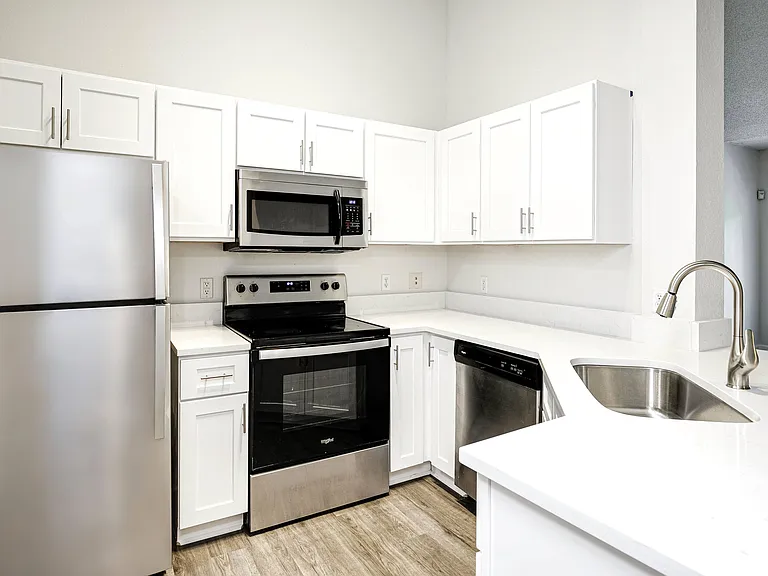 Autumn Grove Apartments — Photo 44