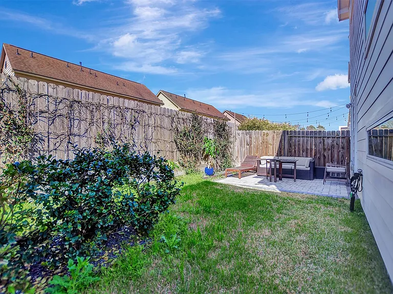 5507 Robusto Pl — Photo 37