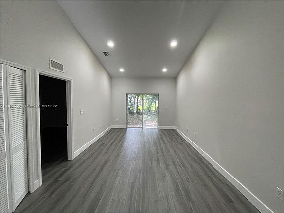 4th image of 1178 NE 32nd Ave #0
