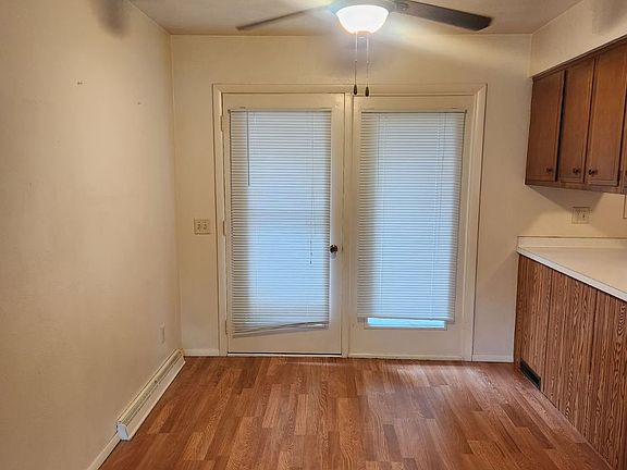 2nd image of 712 12th St #7