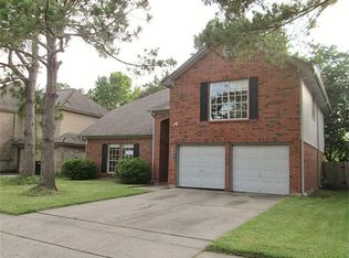 14626 Oak Chase Dr, Houston, TX 77062