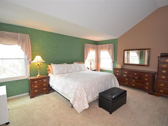 4th image of 10196 Glenfield Ct