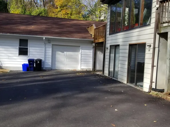 7612 Carteret Rd, Bethesda, MD 20817