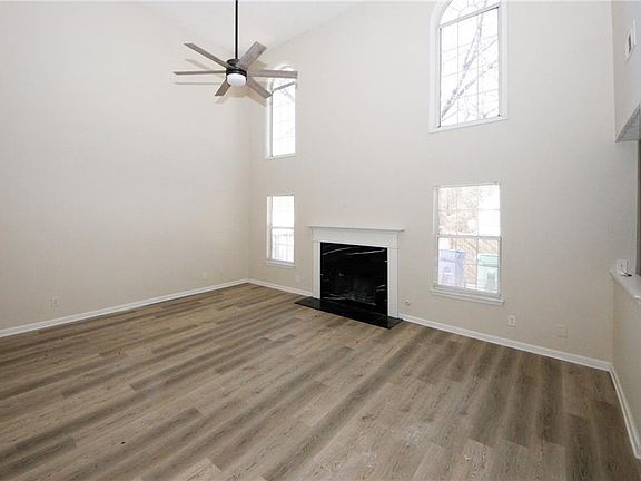 4th image of 4493 Bridle Ridge Way