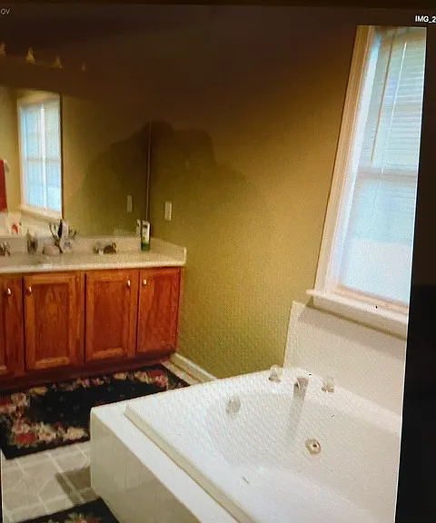 Master Bath with Jacuzzi tub