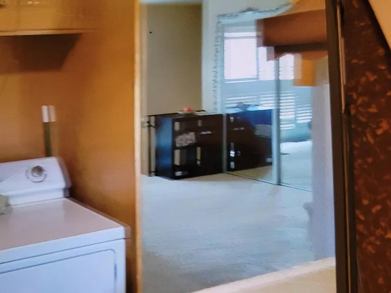 4051 Parkside Ct — Photo 8
