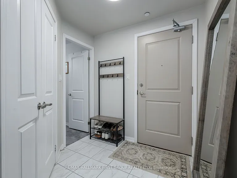 84 Aspen Springs Dr #201 — Photo 26