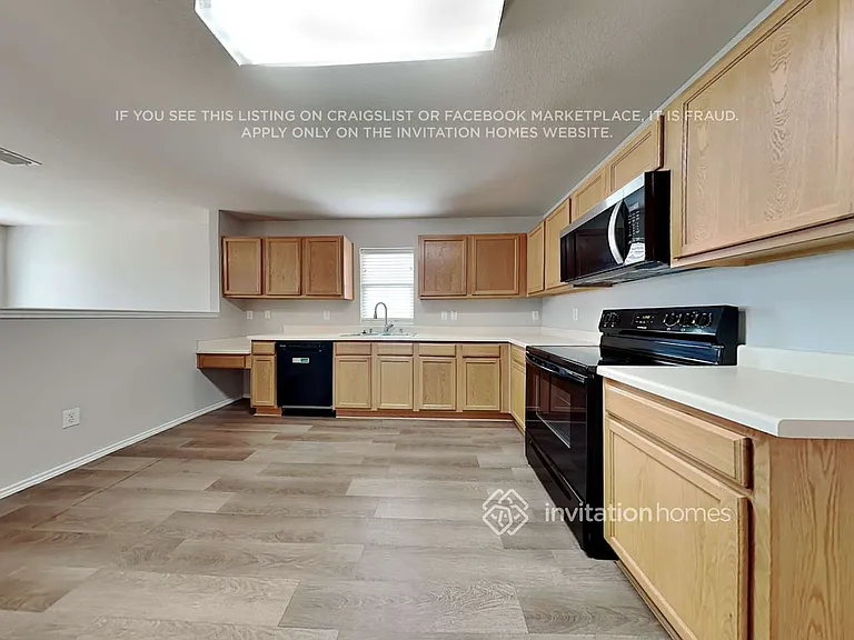 1313 Cyprus Dr — Photo 8