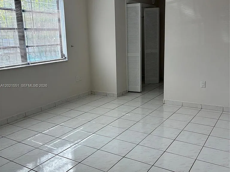 10881 SW 24th Ter — Photo 12