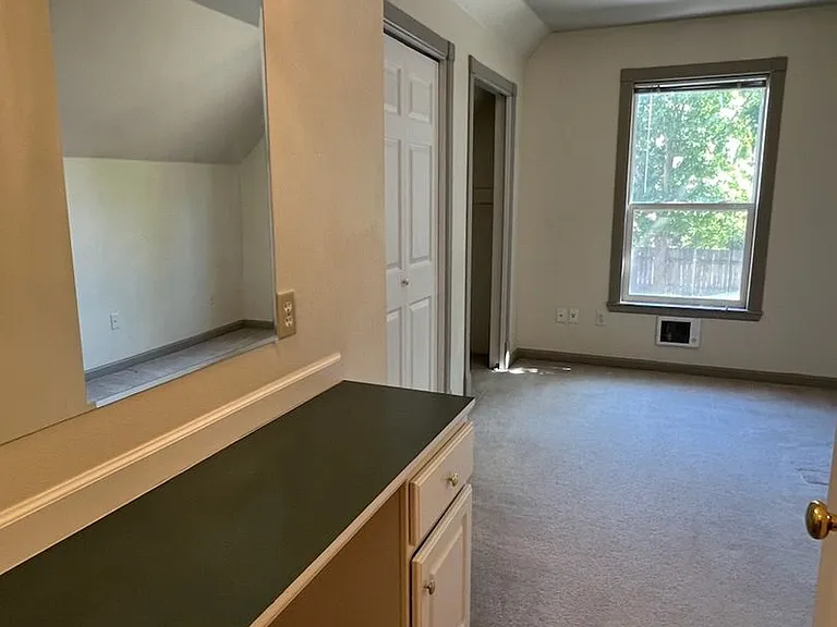301 Sullivan St — Photo 9
