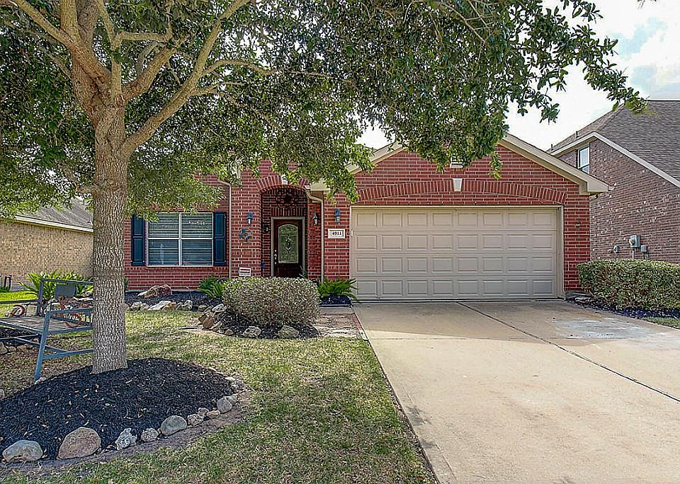 1st image of 4911 Royal Arbor Ln