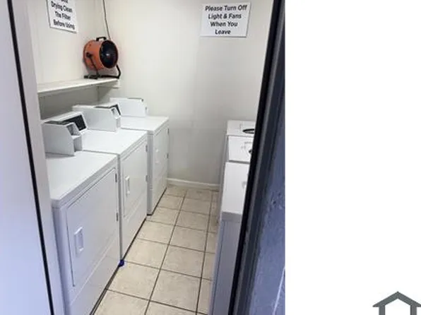 905 19th St #9, Galveston, TX 77550