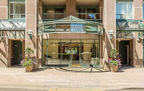 887 Bay St #304 Photo 1
