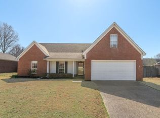 6895 Tiffany Oaks Cv, Memphis, TN 38135