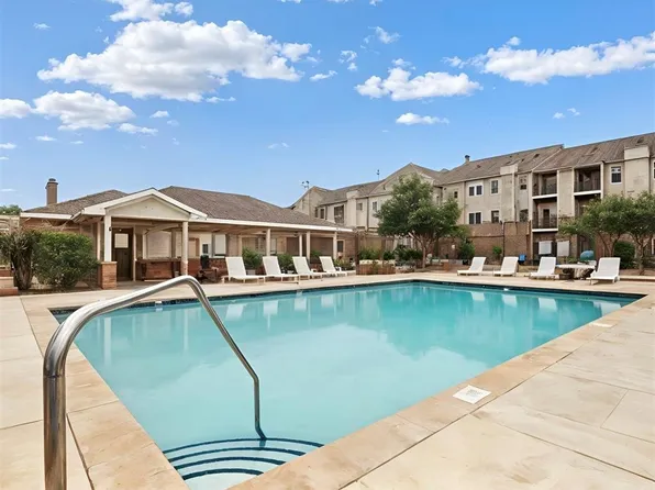 1331 SE University Ave Unit 112, Waukee, IA 50263