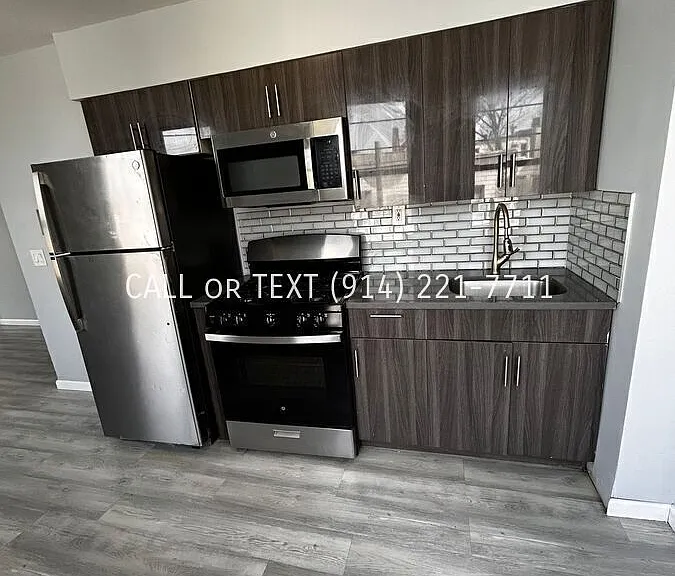 58 Chestnut St — Photo 2