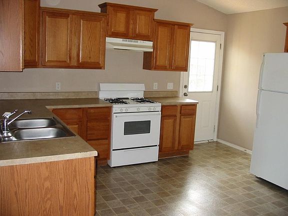 4th image of 1009 W 23rd St N