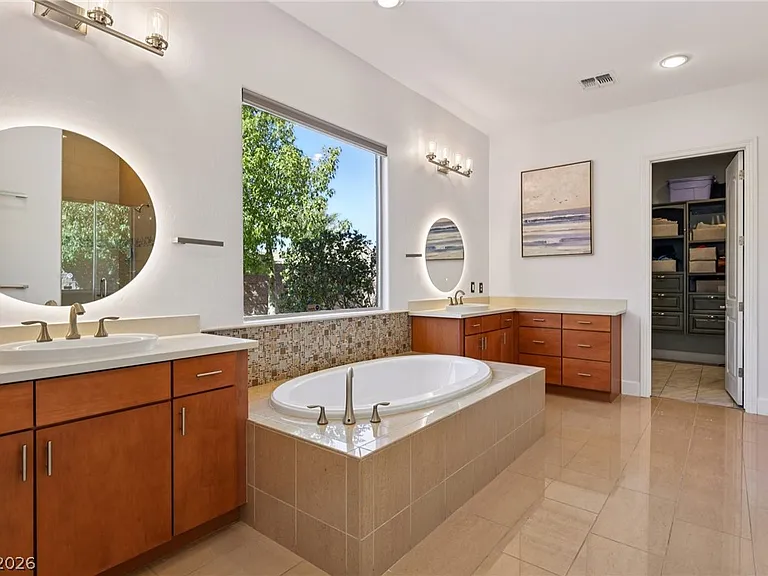 2341 Martinique Ave — Photo 44
