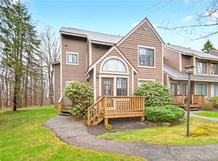 1245 Tanyard Ln, Hidden Valley, PA