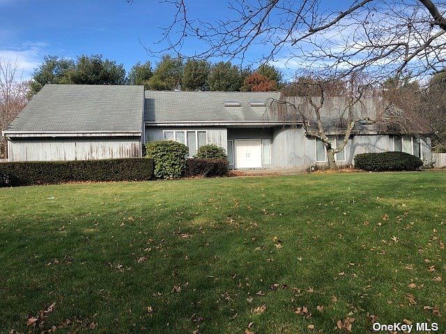 1st image of 4 Miller Farms Dr