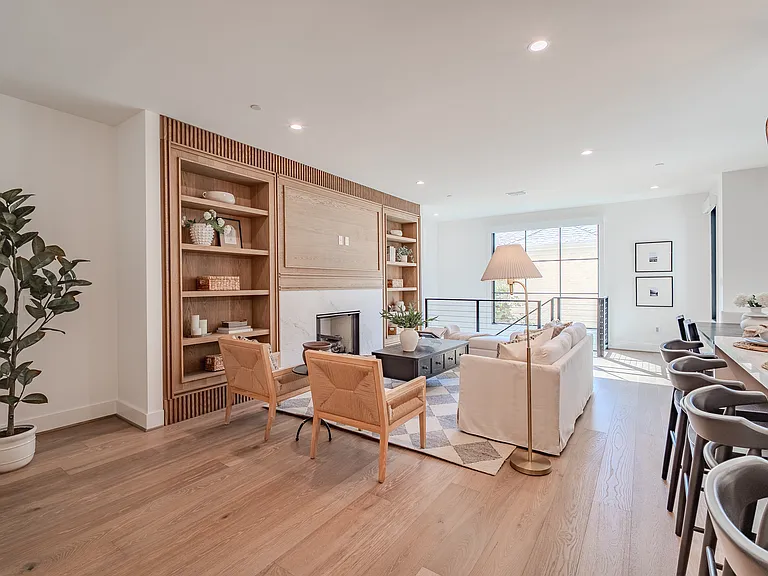 4114 Emerson Ave #2 — Photo 2