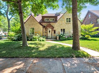 4540 N Cramer St, Whitefish Bay, WI 53211