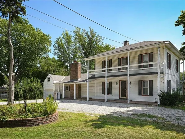 8301 E 83rd St, Raytown, MO 64138