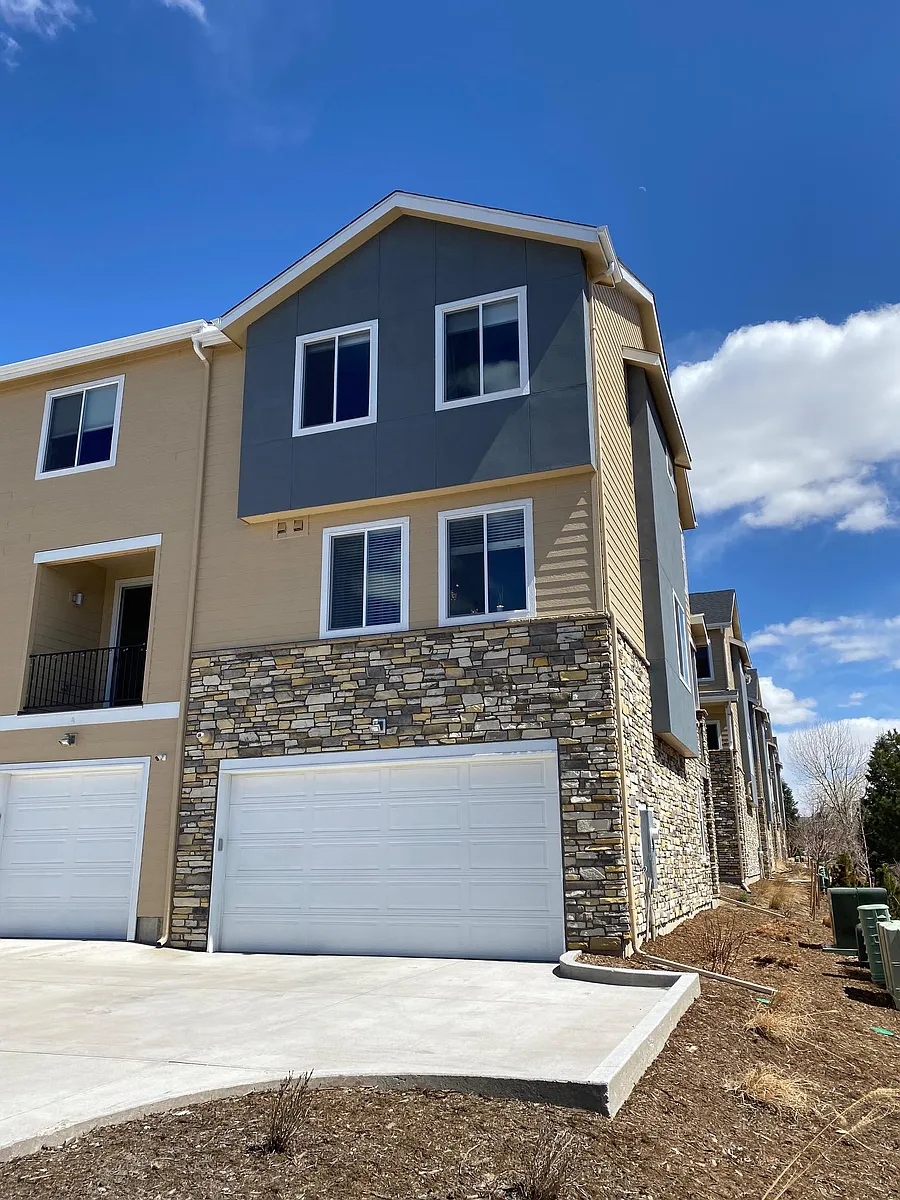 Building Photo - 6759 S Tempe Ct