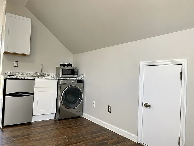 85 Pin Oak St #GARAGE — Photo 5