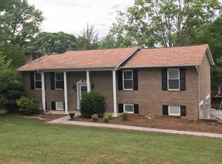 3003 Johnston Rd, Louisville, TN 37777